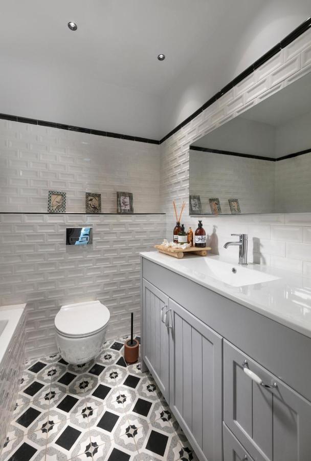 Beach Lux Apartment Haifa Bagian luar foto